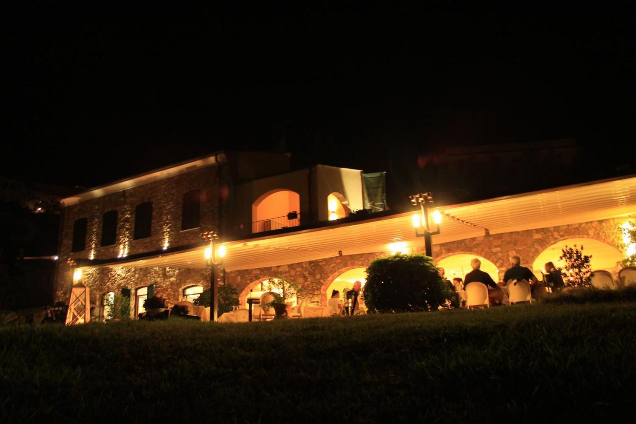 Villa Govi Диано-Кастелло Экстерьер фото